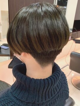 ウエスト(WEST) 韓国風　ハンサムショート