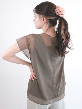 クーラ(Cura) コテ巻き風ニュアンスパーマアレンジ・インナーカラー