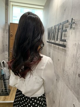 アンダーバーホワイト 南海難波店(_WHITE) インナーカラーチェリーレッド