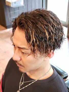 バーバーショップ ブラザーズ(barbershop Brothers) ツーブロツイストスパイラルミドル