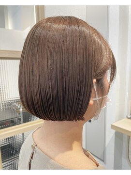 スリー(Three) ミニボブ