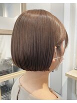 スリー(Three) ミニボブ