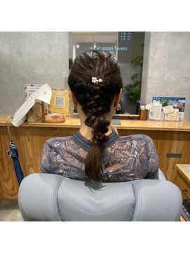 ザ シザーハンズ ナガノ(THE SCISSORS HANDS NAGANO) お呼ばれヘアの定番Style☆