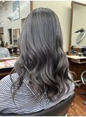 透明感シルバーグレージュ