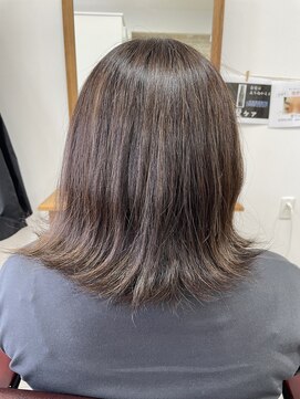 リスタ アンド リアン バイ リスタ(rista & RIAN by rista) 外はねボブ