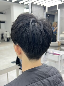 ビューブルー 亀戸錦糸町(VIEW BLUE) 美髪シアーカラーピンクブラウンショートカット切りっぱなしボブ