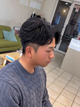 ディータ(Dita) フェザーショート/フェザーパーマ