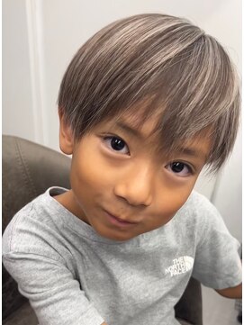 メンズサロン キング 高槻店(Men’s salon K!ng) 波巻きツイストスパイラルパーマ/フェザーパーマ/眉毛/メンズ