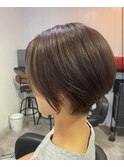 抜け感ハイライトショート