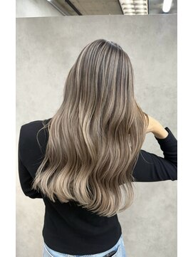 サニー 渋谷(SUNNY) バレイヤージュ、ハイライト、レイヤーロング、グレーベージュ