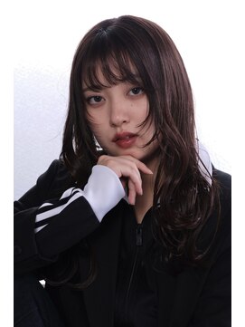 スリー スタンド(THREE STAND) 顔周りレイヤーカット/くすみブラウンカラー