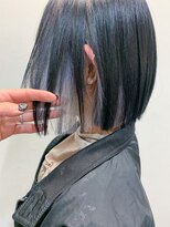 デコラ DECOR&nbsp;グレーインナーカラーショートボブ