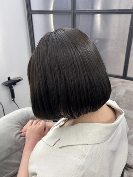 シーバイスリー 綱島(C×3) 縮毛矯正 × 赤み消しカラー × ボブカット