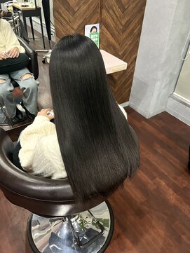 アリア 小豆餅店(ALIA) ナチュラルストレート/ダメージレス縮毛矯正【横井】