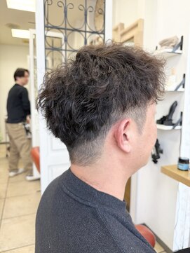 フェルーナ(FeRuna) ツイストスパイラルパーマ 強さレベル強