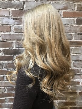 ボスコ 下北沢店(bosco) ホワイトブリーチ　《Koike》