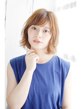 プティルカ(PutiLuca D.C.) ハイトーンミックスボブスタイル