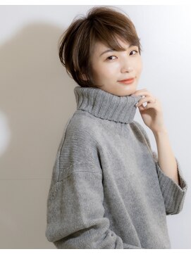 フェリーエスト(FEERIE est) 品のあるシルエット綺麗なヘア