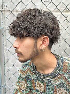 バイフィフス 原宿/表参道(by fifth) 波巻きツイストスパイラルパーマツーブロック刈り上げ