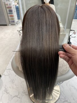 ロンドルーチェ 心斎橋(Lond luce) ダークアッシュ/ミディアムレイヤーカット［髪質改善/縮毛矯正］