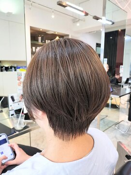 ノル(NOLL) 【NOLL小梛】30代～50代大人可愛いショートカット