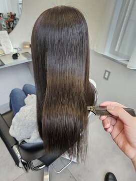 トッカ 茨木(tocca) 【tocca茨木　篠原】どんな髪でも艶々になる業界最高峰髪質改善
