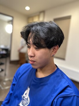 理容 うめむら 前下がりセンターパート