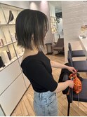 地毛残しハイライト　ぱっつんボブ　切りっぱなし