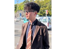 ビーブルー(B.Blue)