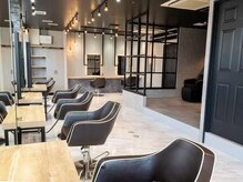 アグ ヘアー シルク 豊田市駅前店(Agu hair sylk)の雰囲気（ゆったり寛げる居心地の良い空間です（豊田市/豊田市駅/カラー））