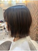 小顔バング　切りっぱなし外はねボブ