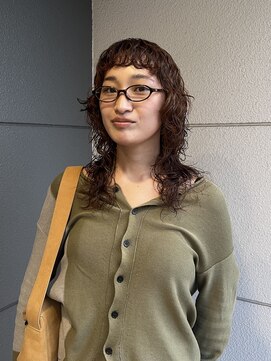 ヘアーアイストゥーレ(HAIR ICI TRE) カーリーパーマ癖毛風パーマニュアンスパーマくるくるパーマ