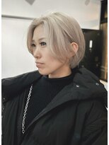 クイン(qin)&nbsp;ホワイトショートボブ