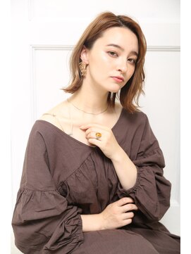 クラッチ ユニ(CLUTCH uni) くびれミディナチュラルワンカールボブf4