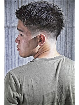 モイ(moy) フェードカット バーバースタイル スキンフェード〔浅草/上野〕