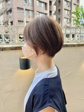 スニップ(Snip) 30代40代小顔見せ♪大人かわいい前下がりくびれ丸みショートボブ