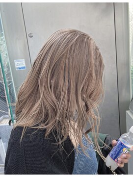 シェリ ヘアデザイン(CHERIE hair design) 福岡 ブリーチ ベージュ グレージュ ダブルカラー ハイライト