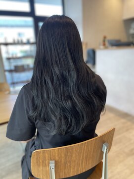 ナイアバイアヌエヌエ(naia by anuenue) ブルーブラック