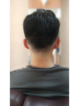 ザマ(Zama) ミドルフェードカット