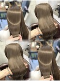 オリーブベージュ