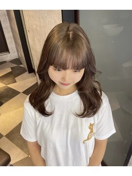 ジーナ 名駅(XENA.) 《XENA/YURI81》ミルクティーベージュ/マロンブラウン/1ブリーチ