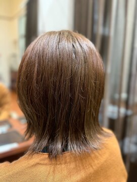美容室ヒラトヤ 都南店 くびれミディアムレイヤー*結べるボブ*コーラルオレンジ