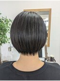 ショートボブ