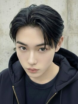 ヘッドストック(HEAD STOCK)の写真/【HOT PEPPER Beauty AWARD 2023~2024 サロン部門 注目サロン選出】《眉毛/ヒゲ》処理もプロにお任せ!