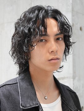 フィフス 札幌大通(fifth) 札幌波巻きパーマツイストスパイラルパーマセンターパートウルフ