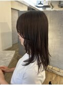 抜け感たっぷり大人ミディアムレイヤー