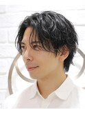 メンズビジネス×センターパート×ツーブロックナチュラルパーマ