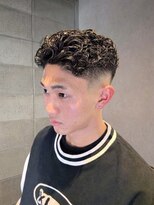 ワンワンオー バーバーショップ コンチネンタル(@110 BARBER SHOP continental)&nbsp;極道パーマスキンフェードラルフカール