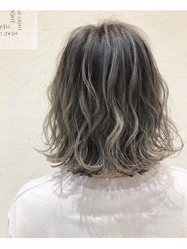 モアナ バイ ヘッドライト 武蔵小杉店(Moana by HEADLIGHT) バレイヤージュ☆ハイライト☆外国人風☆グレージュ