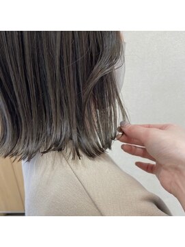 ウイバイファースト(u'i by first) ≪お洒落な切りっぱなしボブ♪≫透け感シースルーハイライト